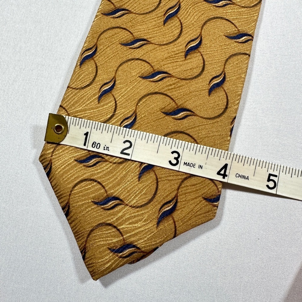 Men’s Bill Blass Silk Necktie​​​ - Picture 3 of 5